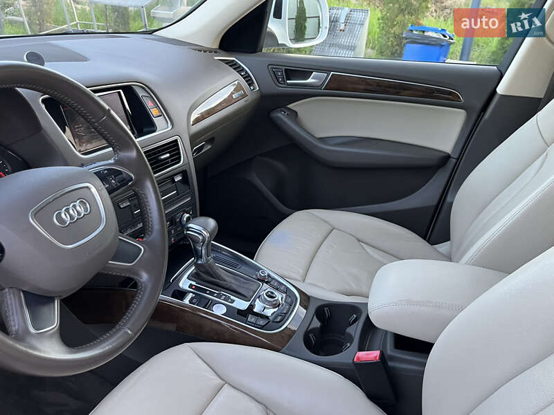 Внедорожник / Кроссовер Audi Q5 2015 в Дрогобыче