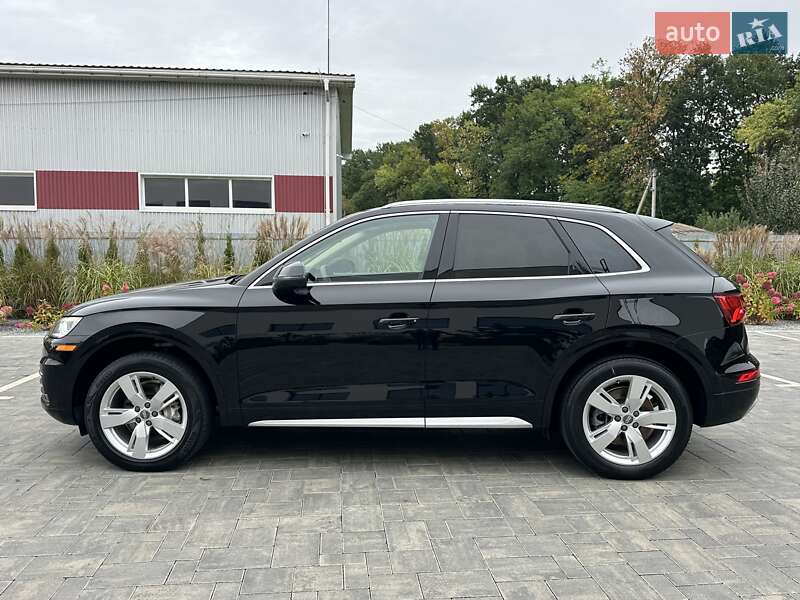 Внедорожник / Кроссовер Audi Q5 2018 в Луцке