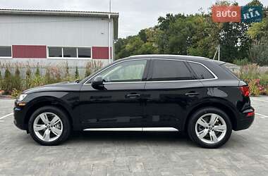 Позашляховик / Кросовер Audi Q5 2018 в 