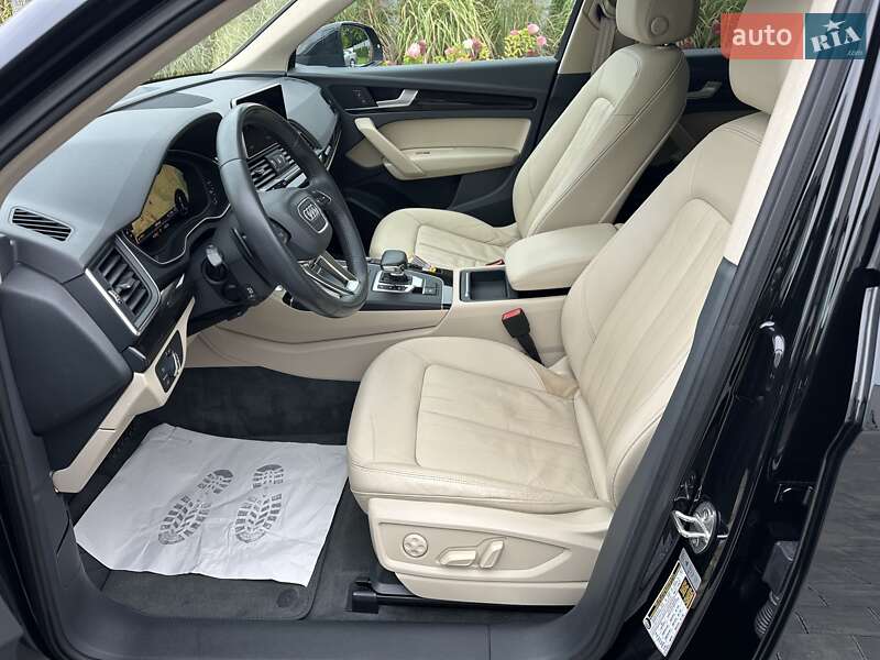 Внедорожник / Кроссовер Audi Q5 2018 в Луцке