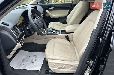 Позашляховик / Кросовер Audi Q5 2018 в 