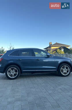 Внедорожник / Кроссовер Audi Q5 2015 в Ровно