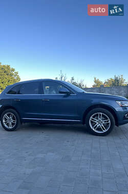 Внедорожник / Кроссовер Audi Q5 2015 в 