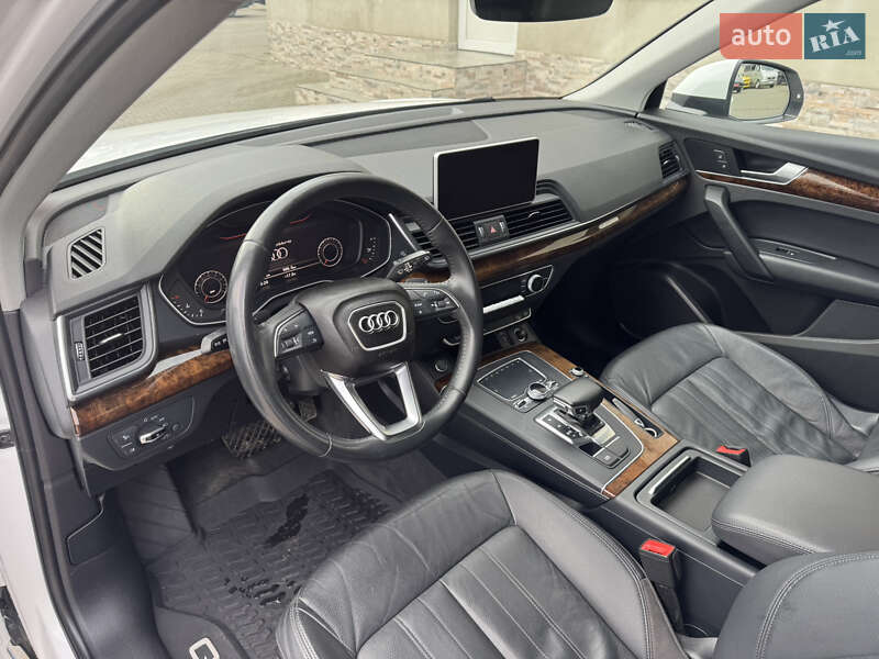 Внедорожник / Кроссовер Audi Q5 2018 в Луцке
