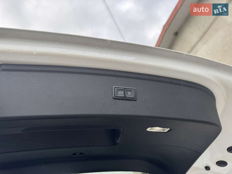 Внедорожник / Кроссовер Audi Q5 2018 в Луцке