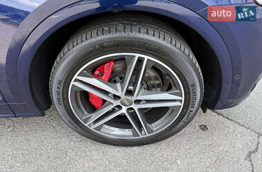 Внедорожник / Кроссовер Audi Q5 2020 в 