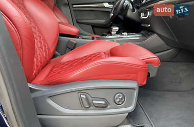 Внедорожник / Кроссовер Audi Q5 2020 в 