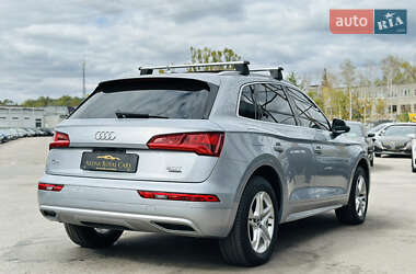 Внедорожник / Кроссовер Audi Q5 2018 в 