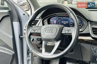 Внедорожник / Кроссовер Audi Q5 2018 в 