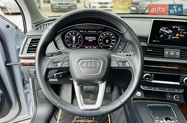 Внедорожник / Кроссовер Audi Q5 2018 в 