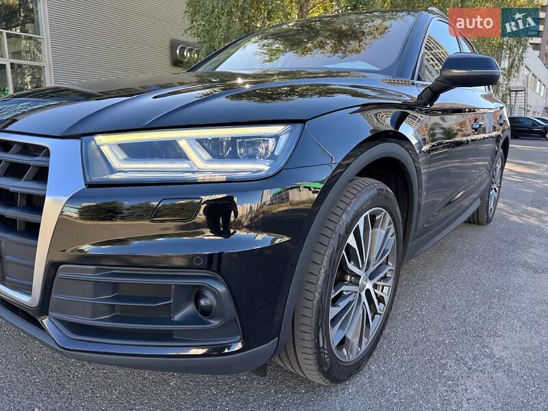 Внедорожник / Кроссовер Audi Q5 2016 в Киеве