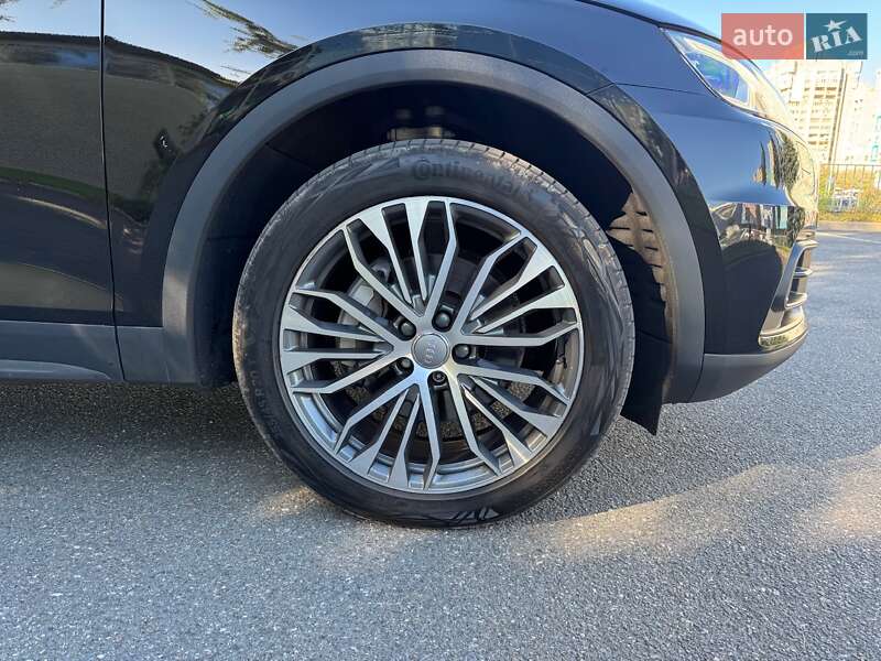 Внедорожник / Кроссовер Audi Q5 2016 в Киеве