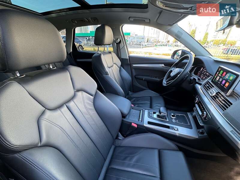 Внедорожник / Кроссовер Audi Q5 2016 в Киеве