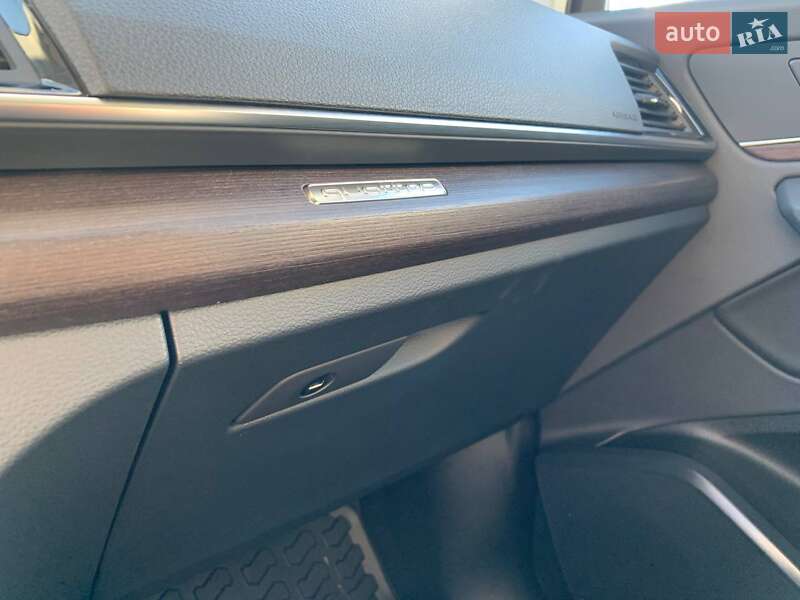 Внедорожник / Кроссовер Audi Q5 2022 в Стрые