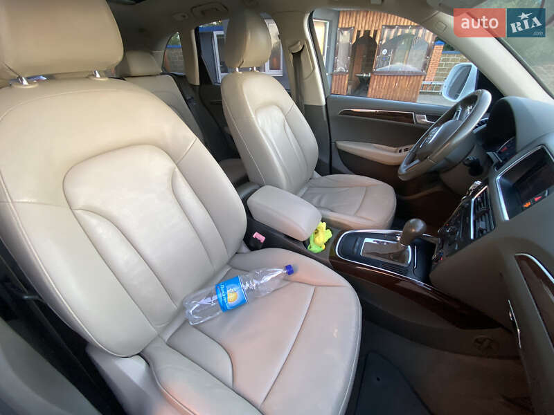 Внедорожник / Кроссовер Audi Q5 2012 в Владимире