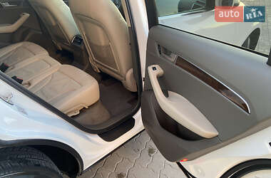 Позашляховик / Кросовер Audi Q5 2012 в 