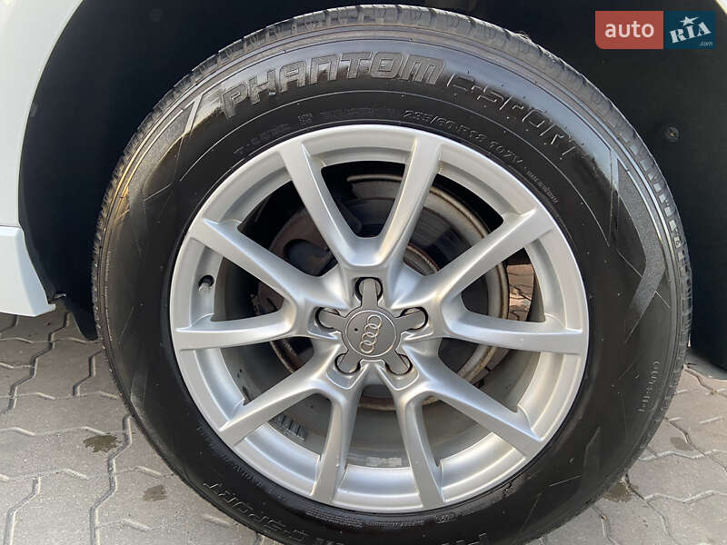 Внедорожник / Кроссовер Audi Q5 2012 в Владимире