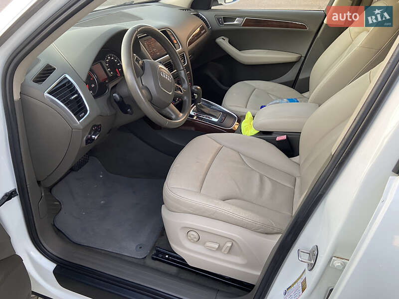 Внедорожник / Кроссовер Audi Q5 2012 в Владимире