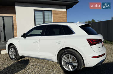 Внедорожник / Кроссовер Audi Q5 2022 в 