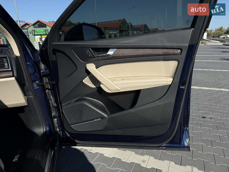 Позашляховик / Кросовер Audi Q5 2023 в Києві