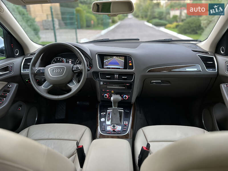 Позашляховик / Кросовер Audi Q5 2015 в Рівному