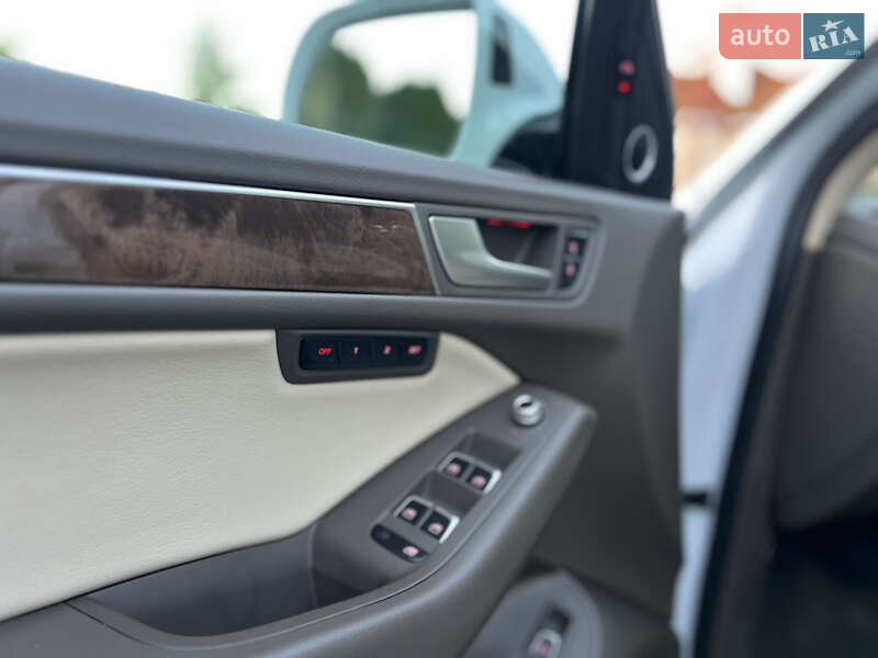 Позашляховик / Кросовер Audi Q5 2015 в Рівному