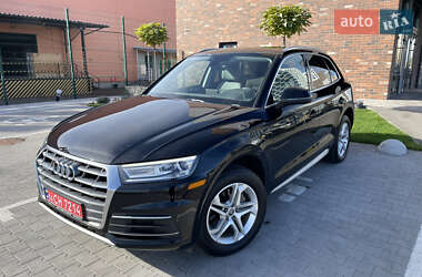 Внедорожник / Кроссовер Audi Q5 2019 в Киеве