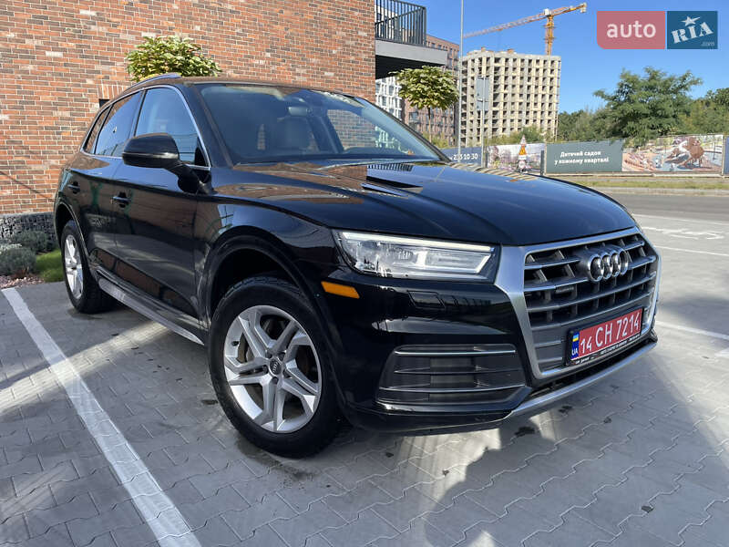 Внедорожник / Кроссовер Audi Q5 2019 в Киеве