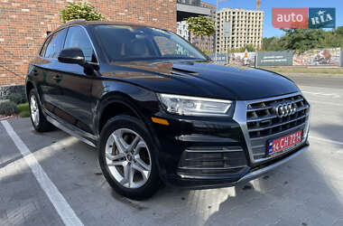 Позашляховик / Кросовер Audi Q5 2019 в 