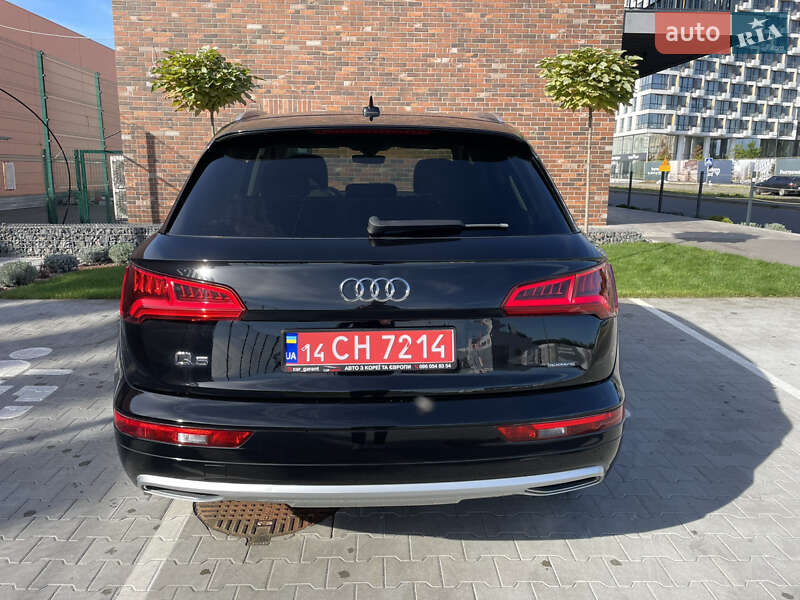 Внедорожник / Кроссовер Audi Q5 2019 в Киеве