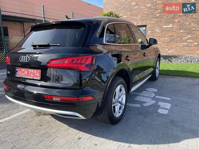 Внедорожник / Кроссовер Audi Q5 2019 в Киеве
