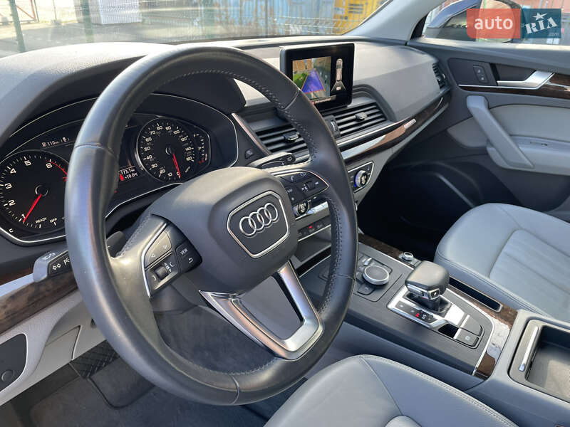 Внедорожник / Кроссовер Audi Q5 2019 в Киеве