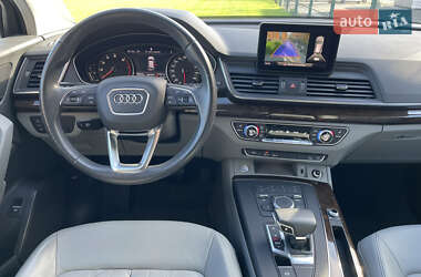Позашляховик / Кросовер Audi Q5 2019 в 