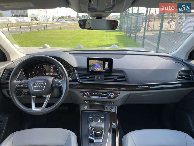 Внедорожник / Кроссовер Audi Q5 2019 в Киеве
