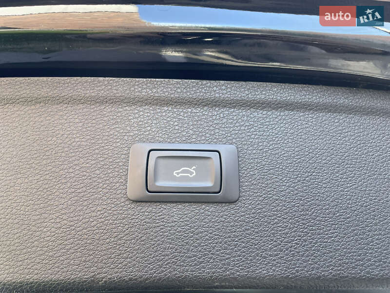 Внедорожник / Кроссовер Audi Q5 2019 в Киеве