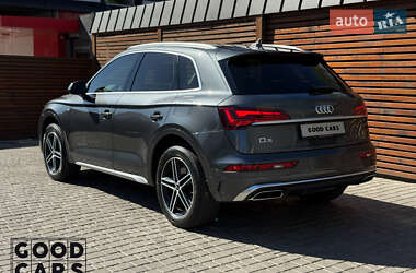 Внедорожник / Кроссовер Audi Q5 2020 в 