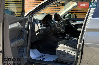 Внедорожник / Кроссовер Audi Q5 2020 в 