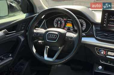 Внедорожник / Кроссовер Audi Q5 2020 в 