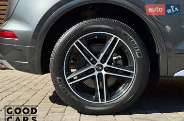 Внедорожник / Кроссовер Audi Q5 2020 в 