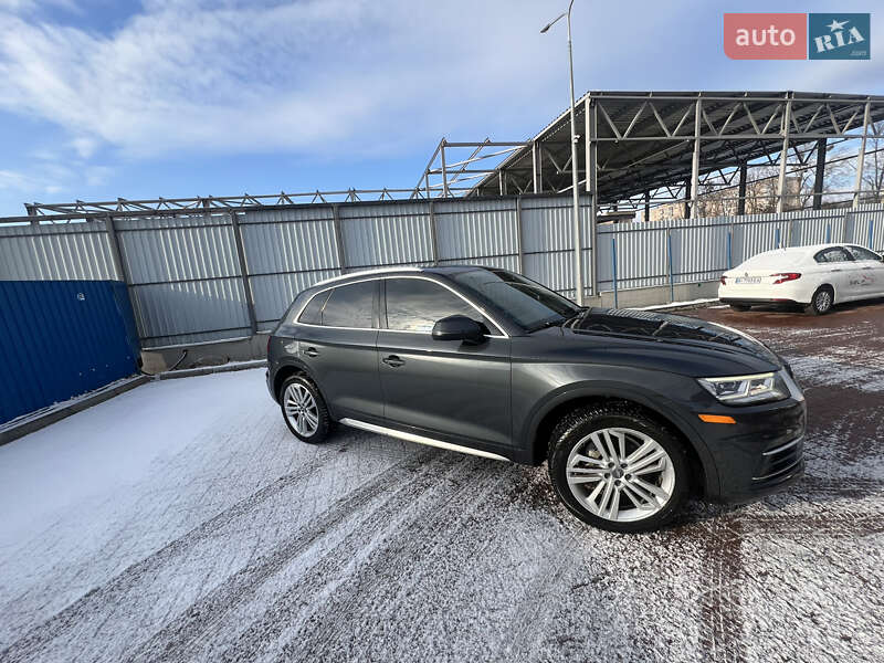 Внедорожник / Кроссовер Audi Q5 2018 в Полтаве