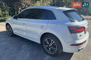 Внедорожник / Кроссовер Audi Q5 2019 в 