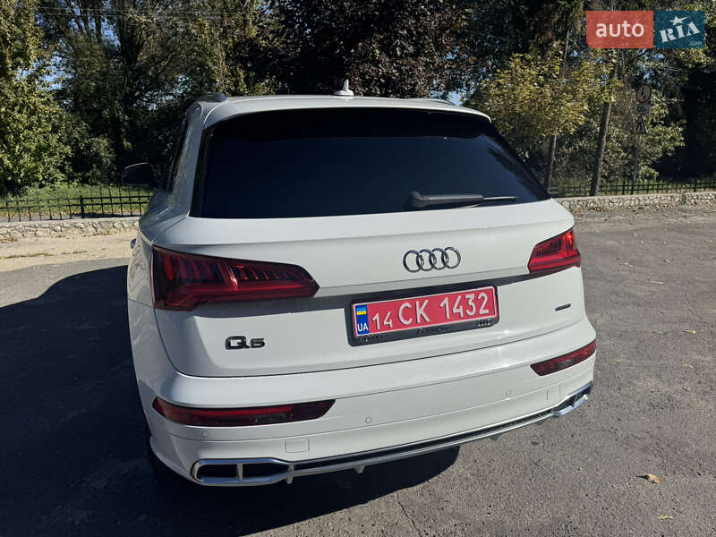 Внедорожник / Кроссовер Audi Q5 2019 в Тернополе