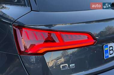 Внедорожник / Кроссовер Audi Q5 2017 в 