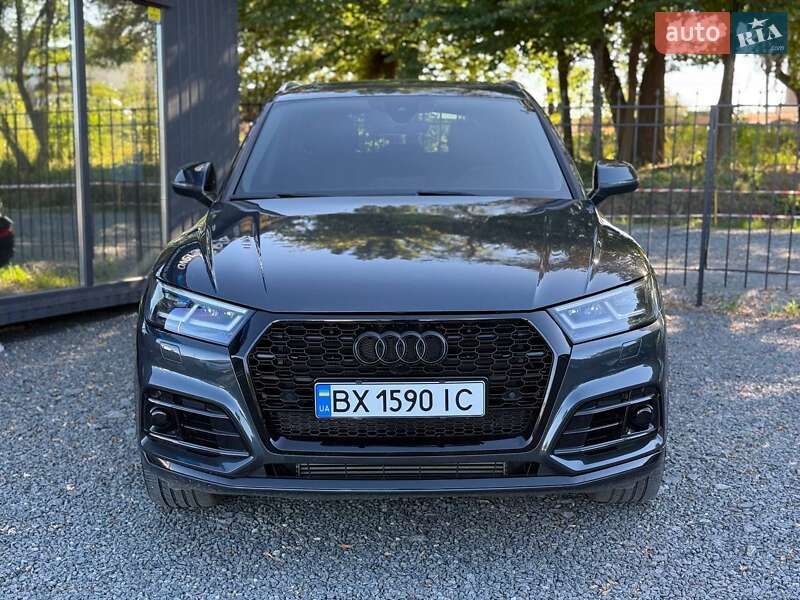 Внедорожник / Кроссовер Audi Q5 2017 в Хмельницком