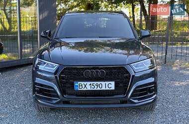 Внедорожник / Кроссовер Audi Q5 2017 в 