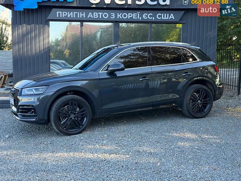 Внедорожник / Кроссовер Audi Q5 2017 в Хмельницком