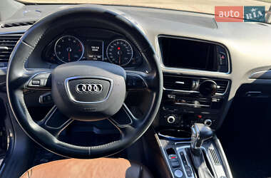 Внедорожник / Кроссовер Audi Q5 2016 в 