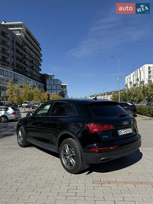 Внедорожник / Кроссовер Audi Q5 2017 в Ужгороде фото 3 Внедорожник / Кроссовер Audi Q5 2017 в Ужгороде