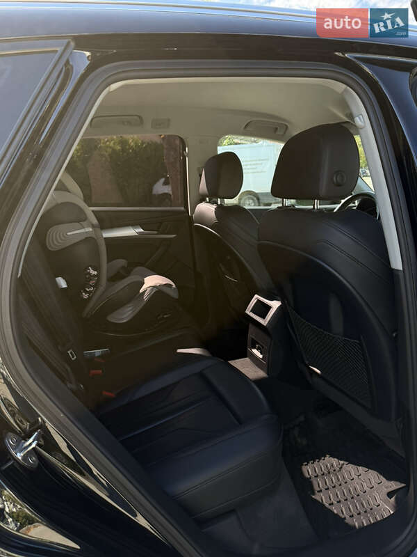 Внедорожник / Кроссовер Audi Q5 2017 в Ужгороде фото 17 Внедорожник / Кроссовер Audi Q5 2017 в Ужгороде