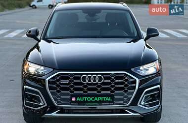 Внедорожник / Кроссовер Audi Q5 2021 в 